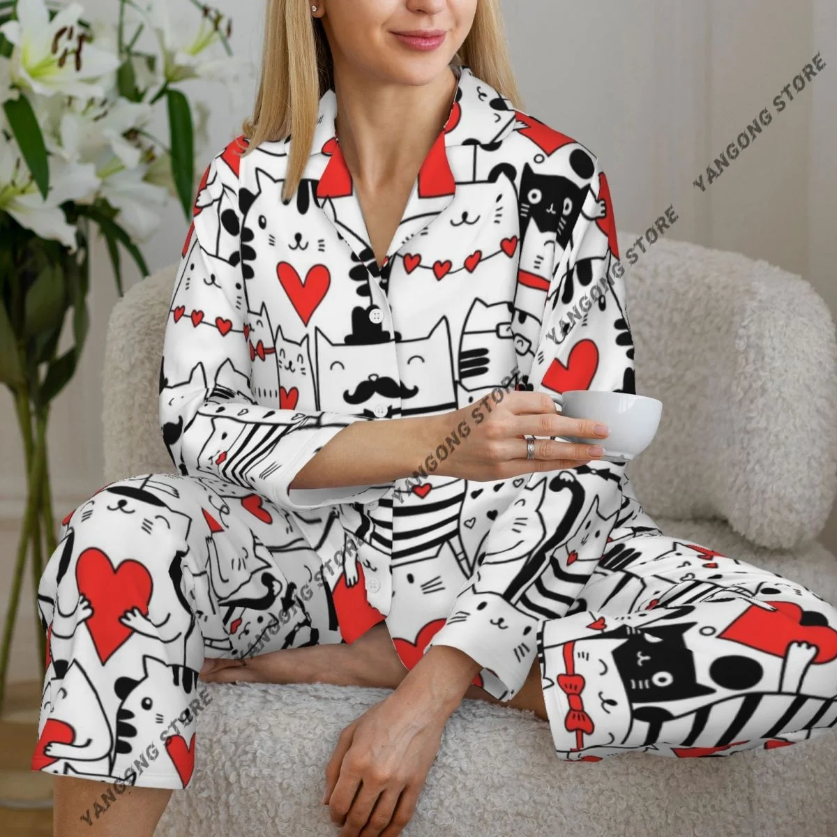 

Women Sleepwear Pajamas Black White Cats Holding Hearts Long Sleeve Pijama Female Set Negligee Cardigan Suit