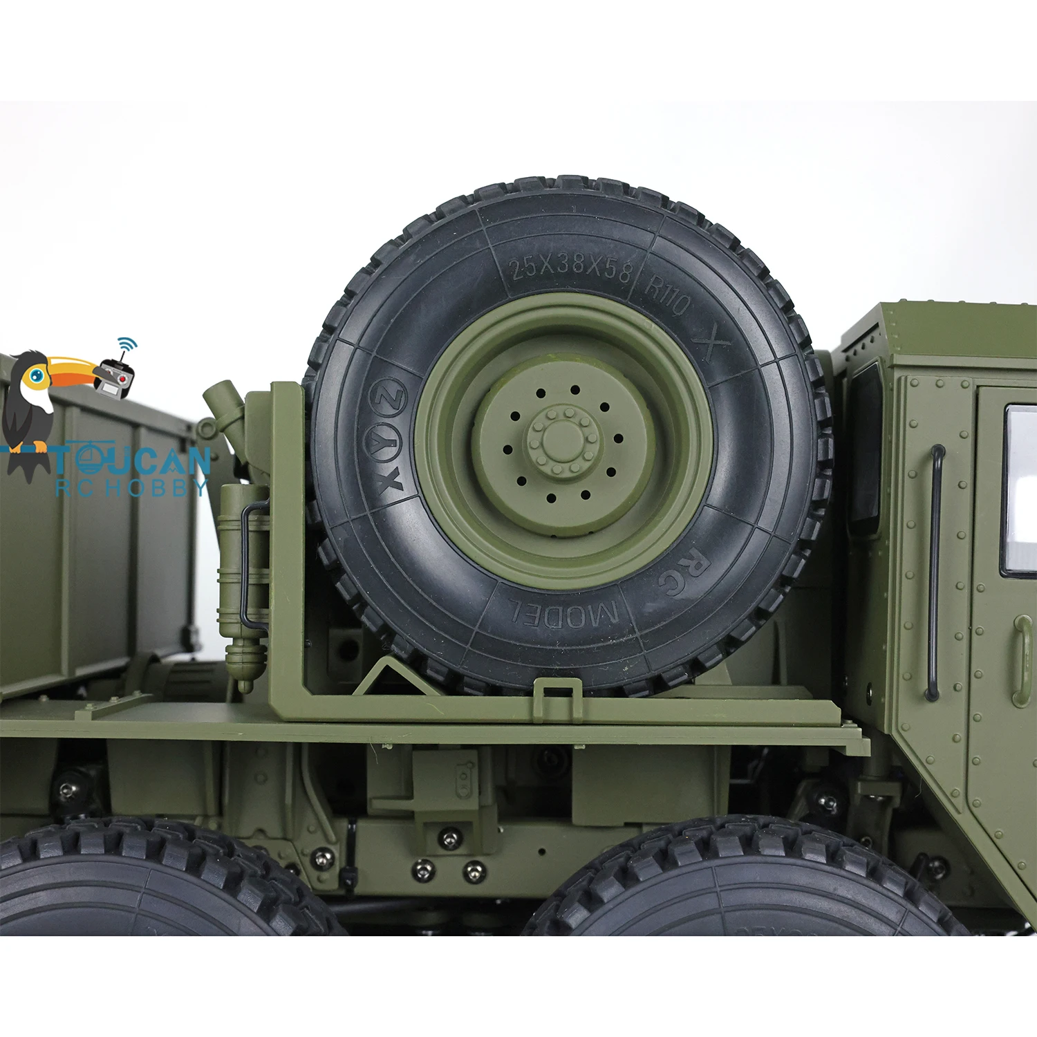 HG P801 1/12 Skala US RC Militär Lkw Modell 8*8 Metall Chassis 2,4G Radio Control Auto Licht Sound servo Motor Spielzeug Geschenk TH04720
