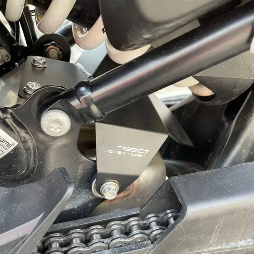 

Для 790 890 Adventure S R 2018-2023 Защитная крышка выхлопной трубы мотоцикла 2019 2020 2021, защита заднего амортизатора 790 ADV