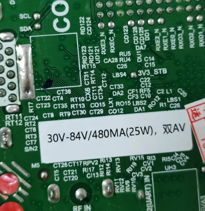 TP.SK105A.PB816(N) ثلاثة في واحد اللوحة الأم للتلفزيون العالمي المزدوج HD واجهة HDMI 30-84 فولت الجهد 480ma 25 واط