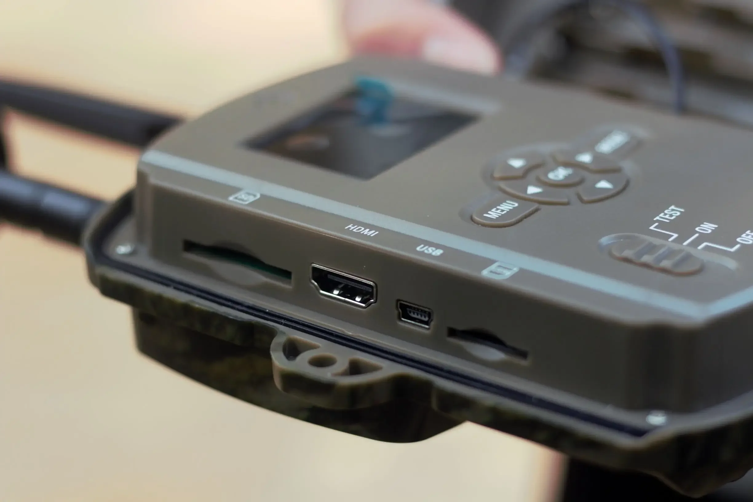 

Hunting Camera 4G Night Vision LTE APP IP66 Waterproof Trail Camera With GPS Funtion BL-480 Wireless SMS MMS GPRS GSM Game Cam