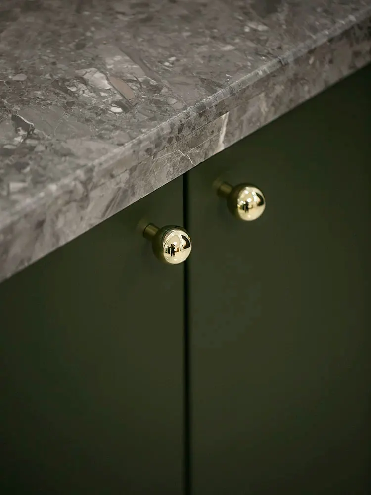 Modern Brass Bright Gold Cabinet Handles Ball Shaped Polished Chrome Wardrobe Pulls Luxury Copper Drawer Cupboard Door Knobs