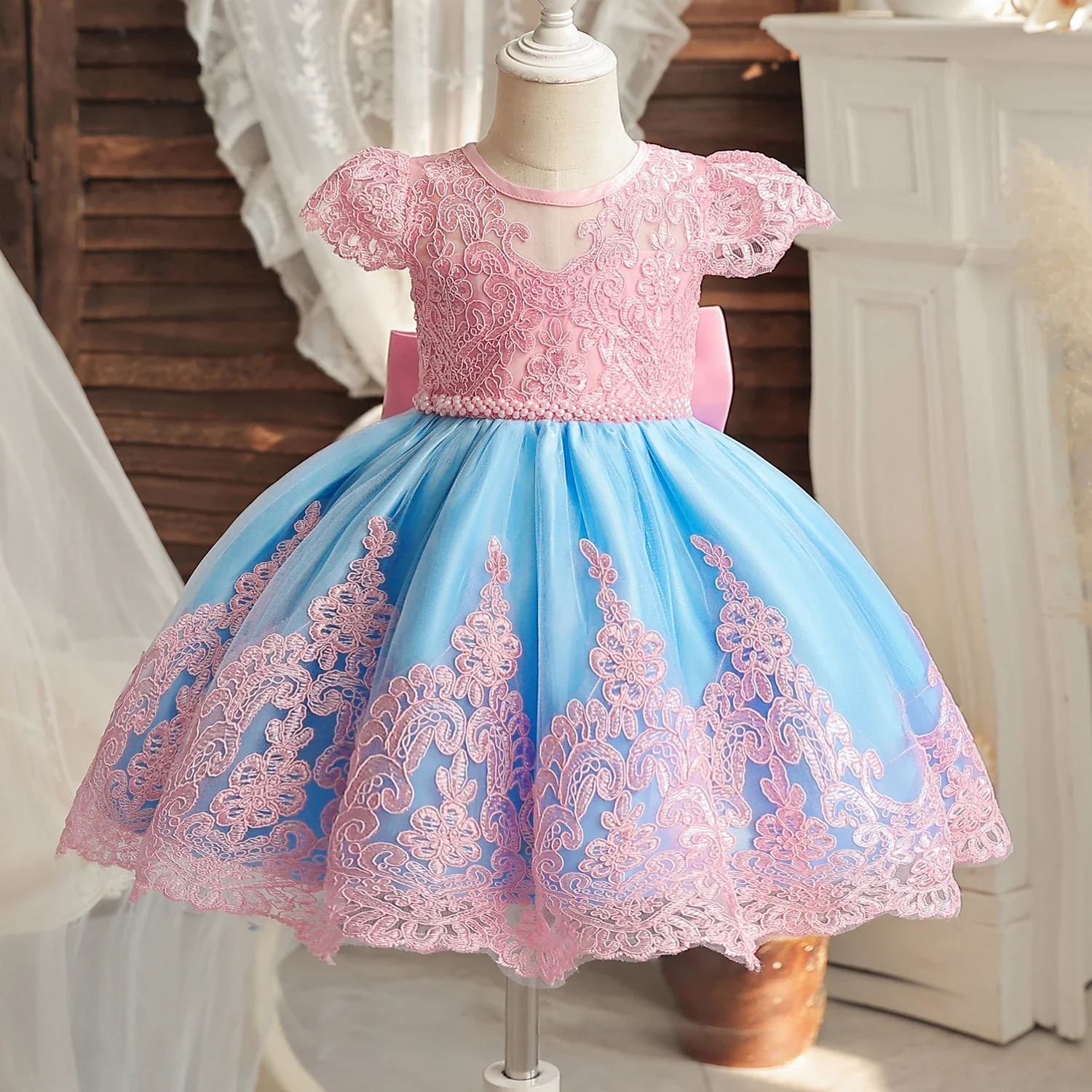 Baby Girls 1st Birthday Baptism Backless Bow Dress Luxury Embroidery Lace Princess Dresses Toddler Kids Wedding Party Ball Gowns