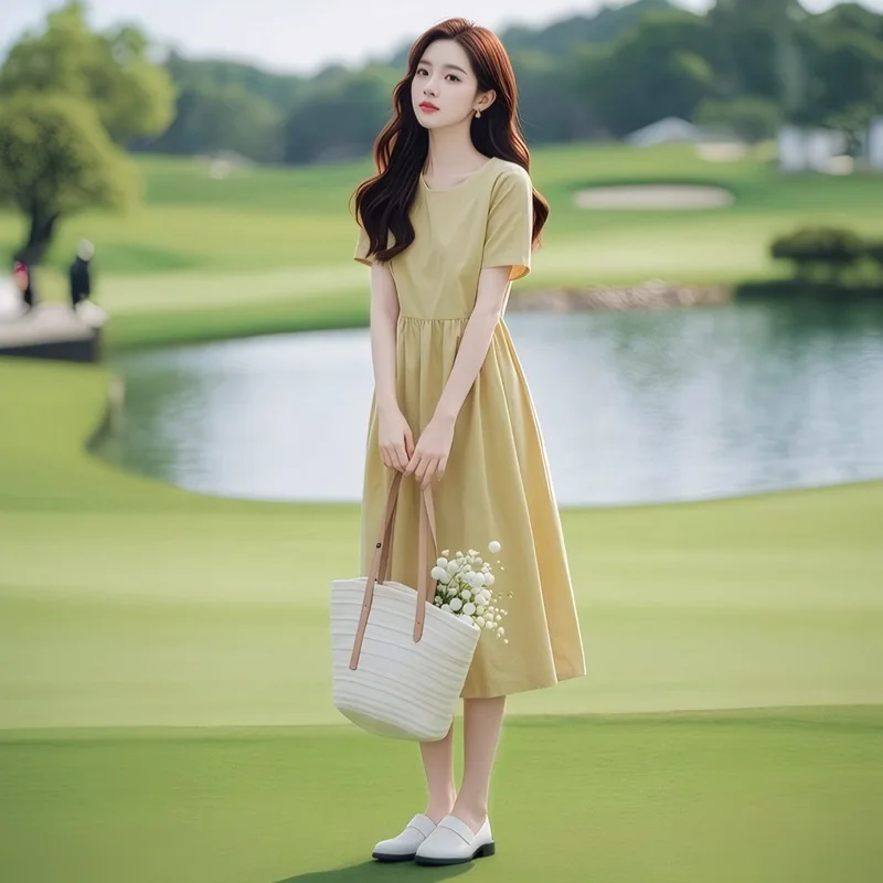 

High-end fashion simple commuting short-sleeved dress 2025 summer new design waist slimming A-line skirt