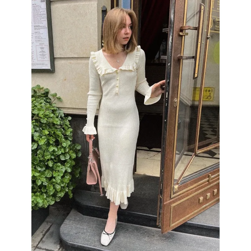 토시 러플 패션 니트 드레스 여성 가을 리브드 배색 긴팔 하이웨이스트 라펠 가운 드레스 니트웨어 여성 맥시 드레스