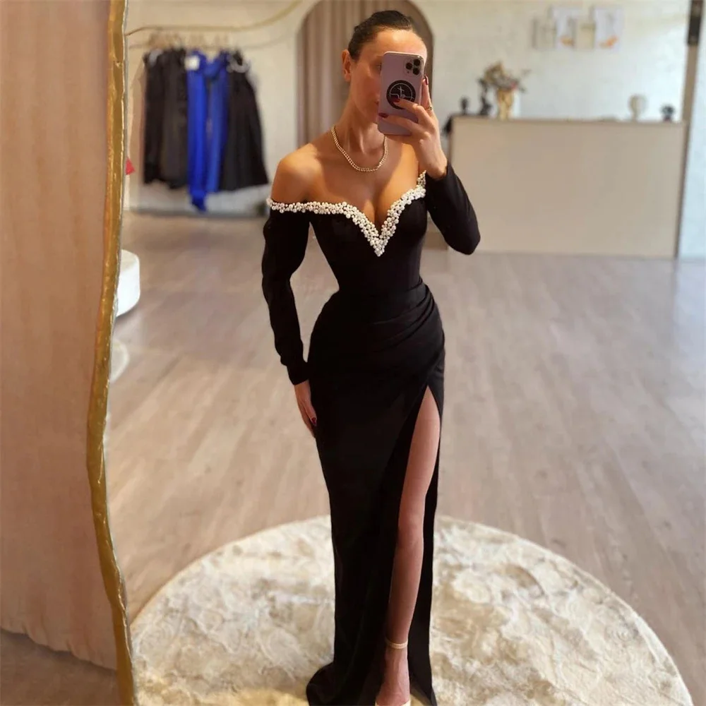 Elegant Black Mermaid Evening Dresses Velour Off Shoulder Pearls Bodycon Side Slit Prom Dress Dubai Bridesmaid Party Gowns 2024