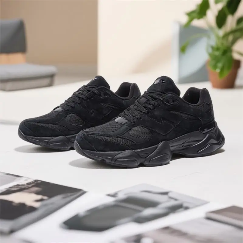 

Unisex Couples Retro Casual Shoes 2026 New: Streetwear Brand Breathable Soft-Soled Versatile Student Trendy Sports Sneakers