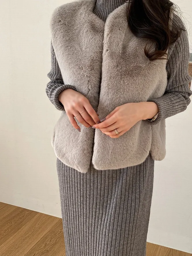 Winter Aosphere Women's Vest Luxury mat Plu Faux Fur Jaet Trendy Versatile Outerwear Soft Cozy Faionable