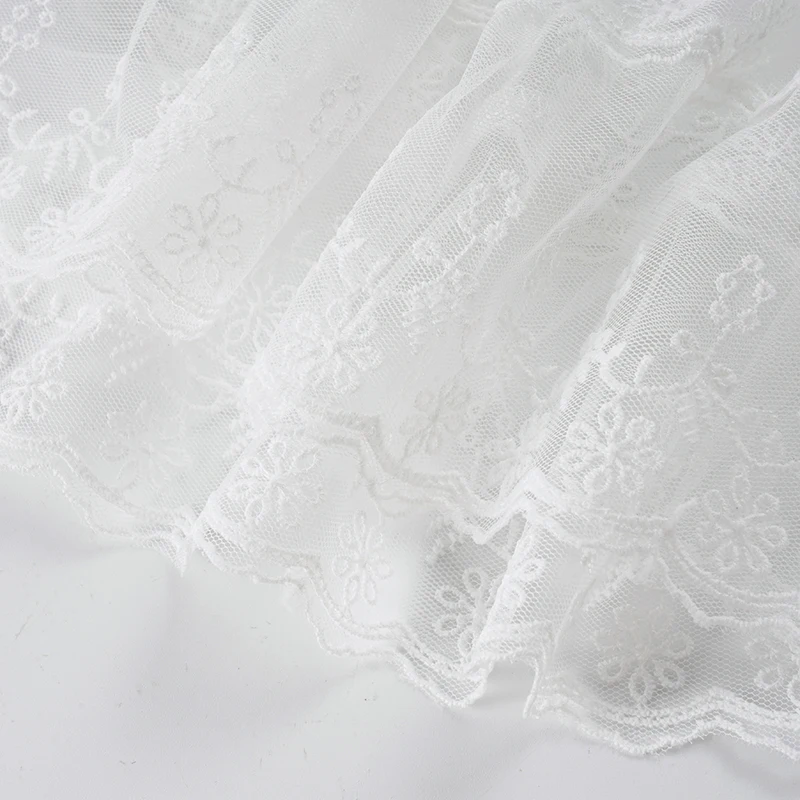 SUCHCUTE Vintage Fairycore weißes Spitzen-Oberteil, durchsichtig, Damen, V-Ausschnitt, kurze Puffärmel, Knopfleiste, Rüschensaum, Y2K Crop Top, schick – Detail 12