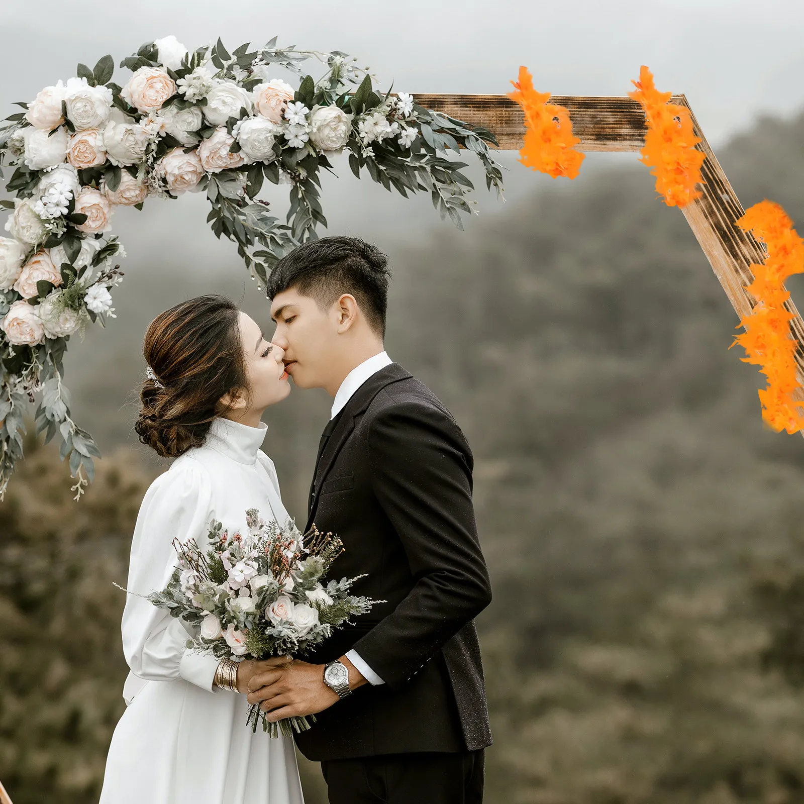 

6 шт. аксессуаров для костюмов: мягкие перьевые полоски для тематических вечеринок, сценического реквизита, букетов, легкий декор