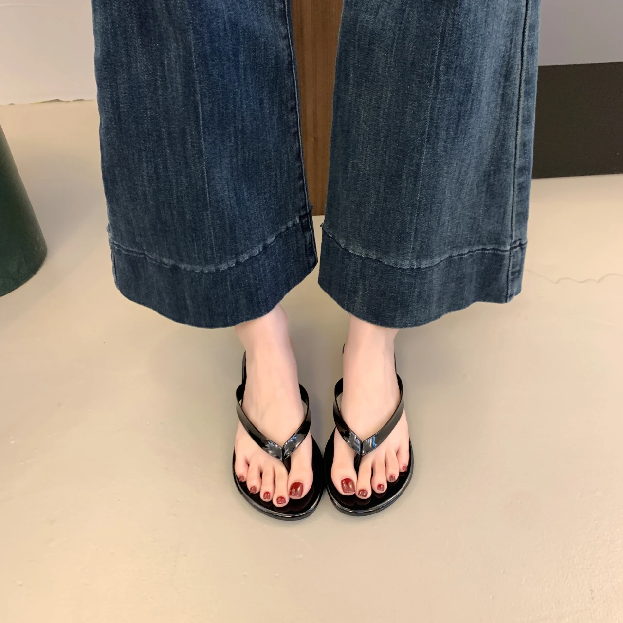 Große Sandalen Damenschuhe Sommer 2025, neue Flip-Flops, äußere Hausschuhe, flache Sandalen – Detail 32