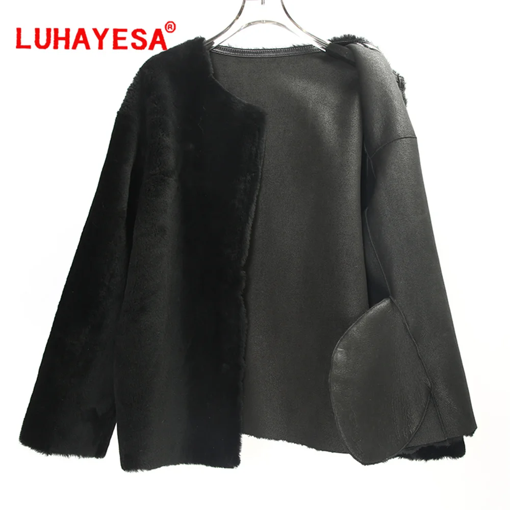 2024 Australia Merino Sheepskin Shearling Fur Coat Luhayesa Black Color Winter Warm Double Sides Wearing Lamb Fur Jacket