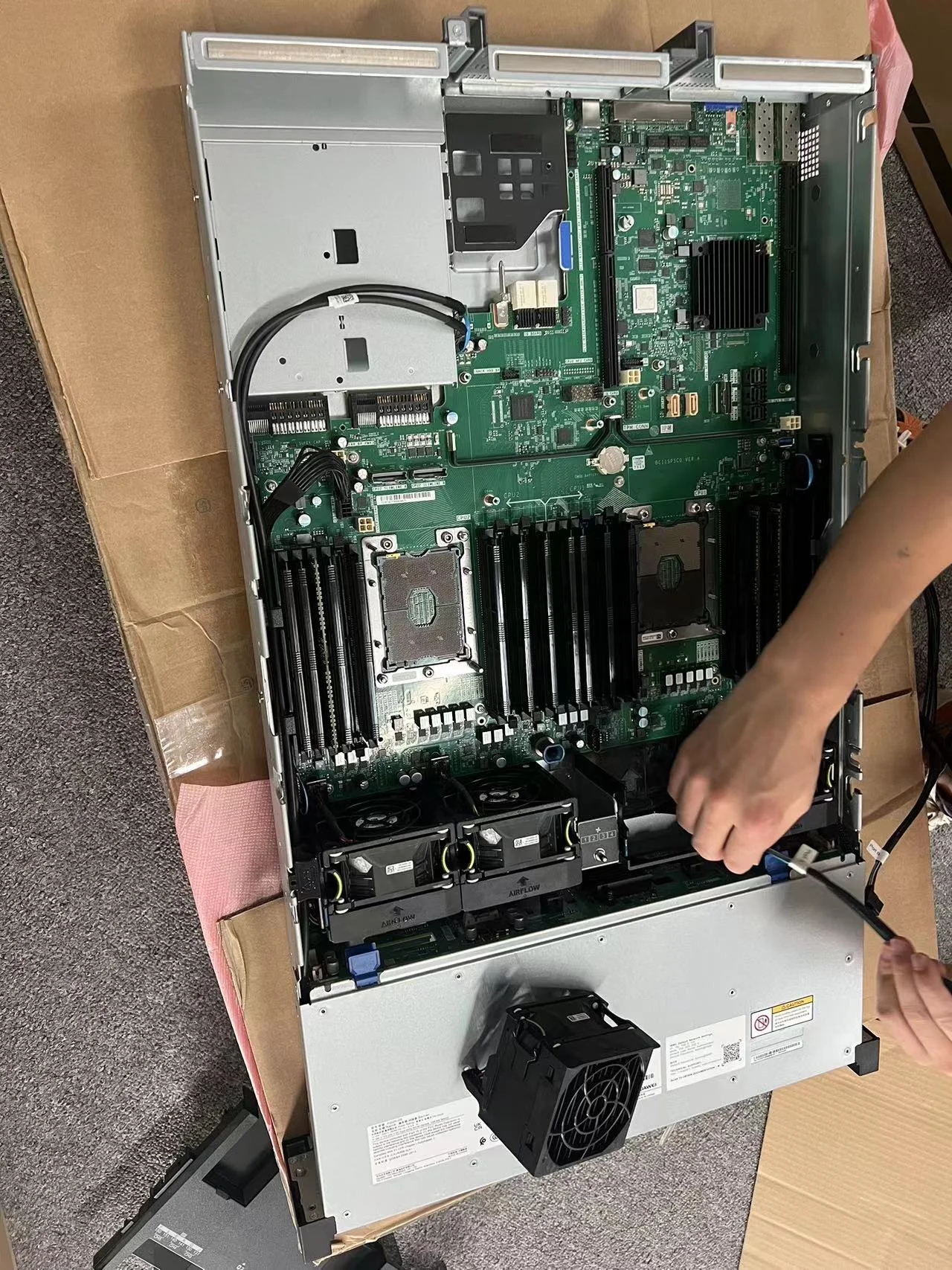 Hoogwaardige bestverkopende 2U Rack Xeon Combo-server voor D Ell Poweredge R630 Rerve