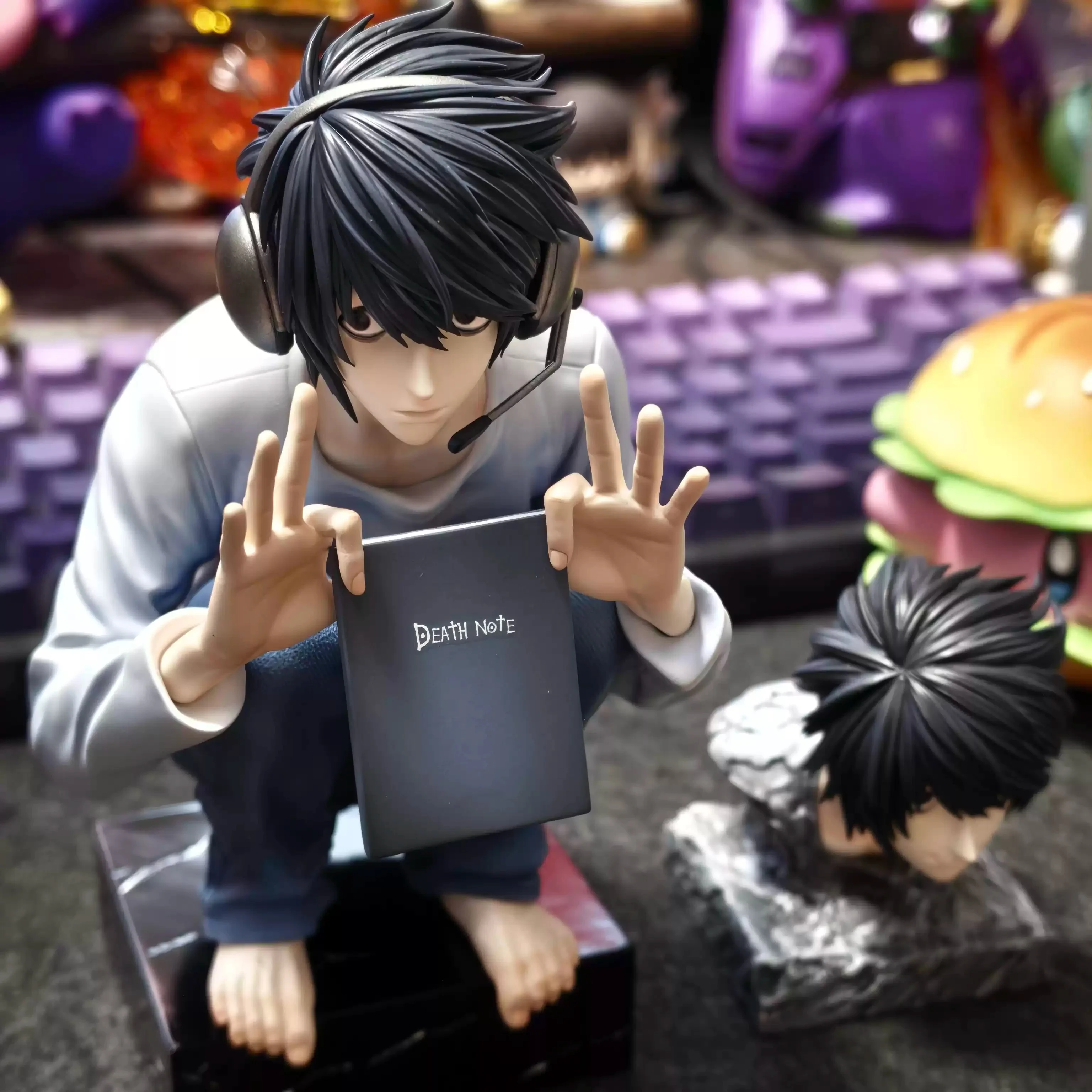Death Note L Ryuzaki Anime-Figur Austauschbare Doppelkopf-Skulptur Hockende PVC-Sammlerfigur Desktop-Dekoration
