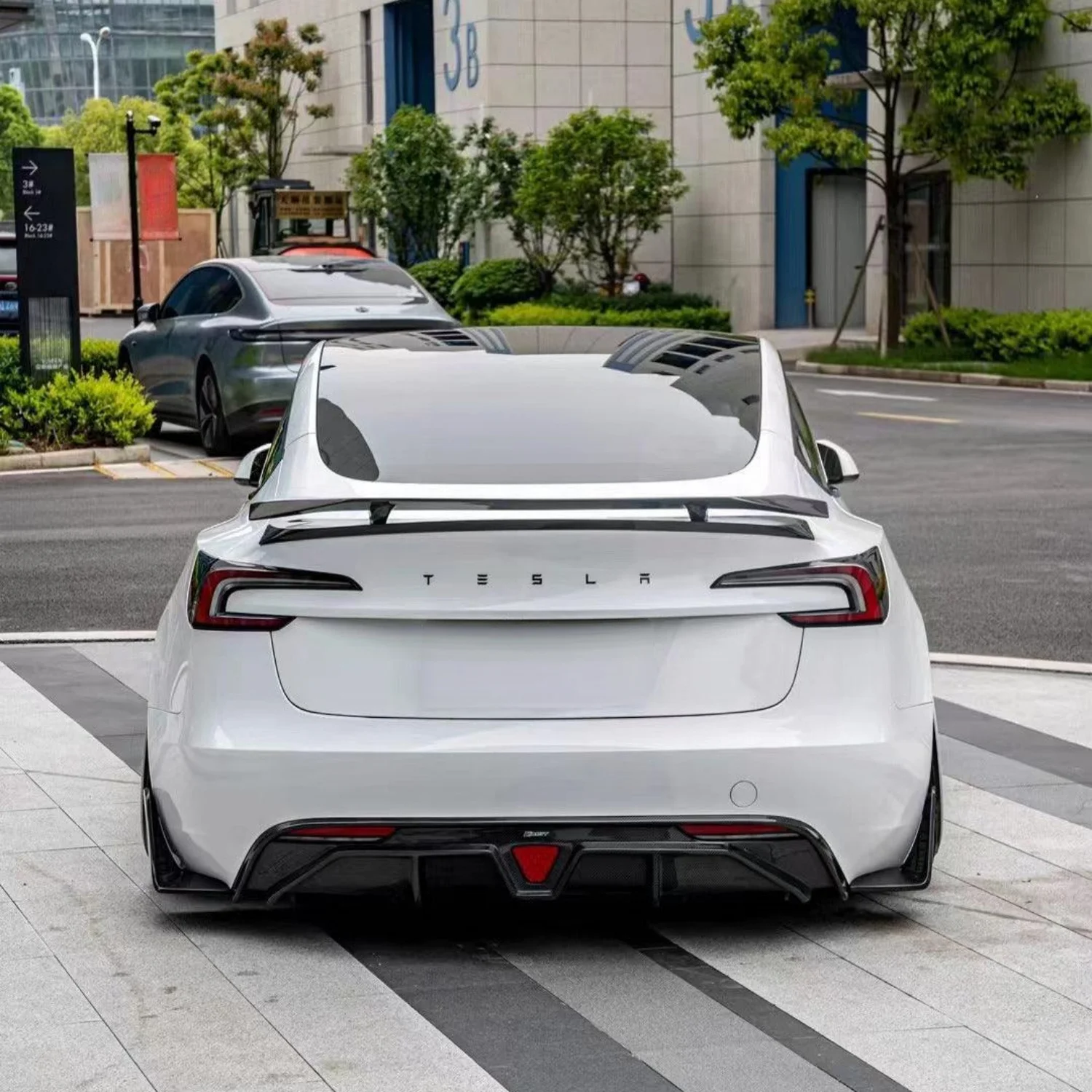 Rear Bumper Diffuser For Tesla Model 3 Highland/Performance Carbon Fiber Rear Lip Splitter Body Kit Tuning Accessories