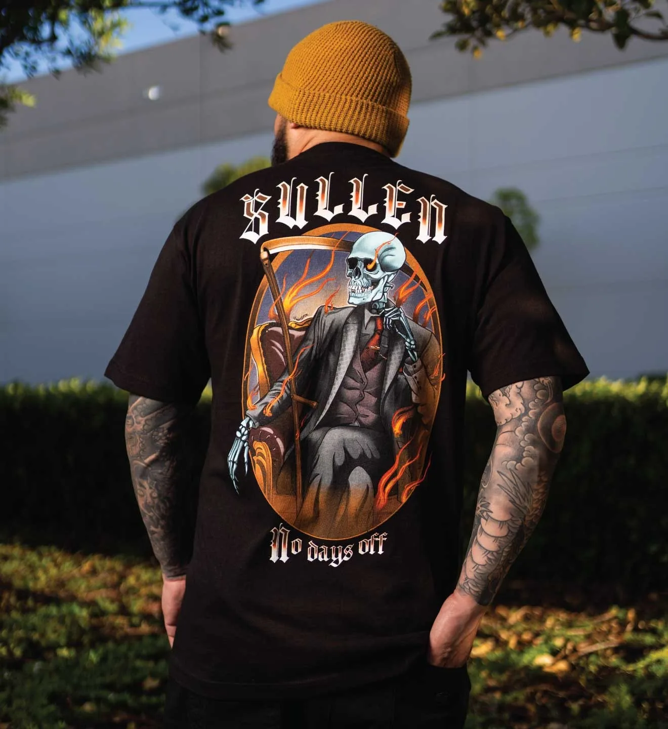 لا توجد أيام عطلة القياسية 2025 الصيف الجرافيك القطن تي شيرت للجنسين الصيف قصيرة الأكمام أزياء العلامة التجارية الفاخرة عارضة خمر