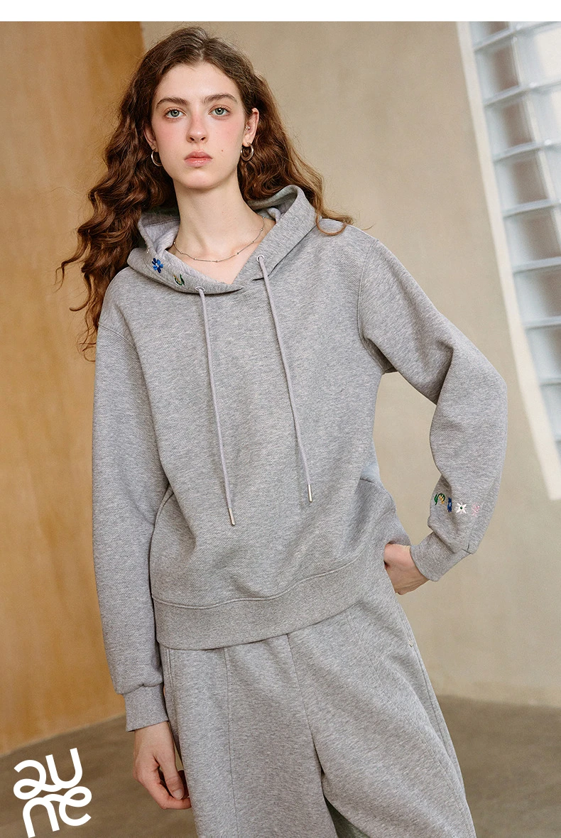 TOYOUTH Women's Mini Floral Embroidered Hoodie 2026 Fall New Arrival Youthful Cozy Relaxed Fit Slouchy Pullover Top
