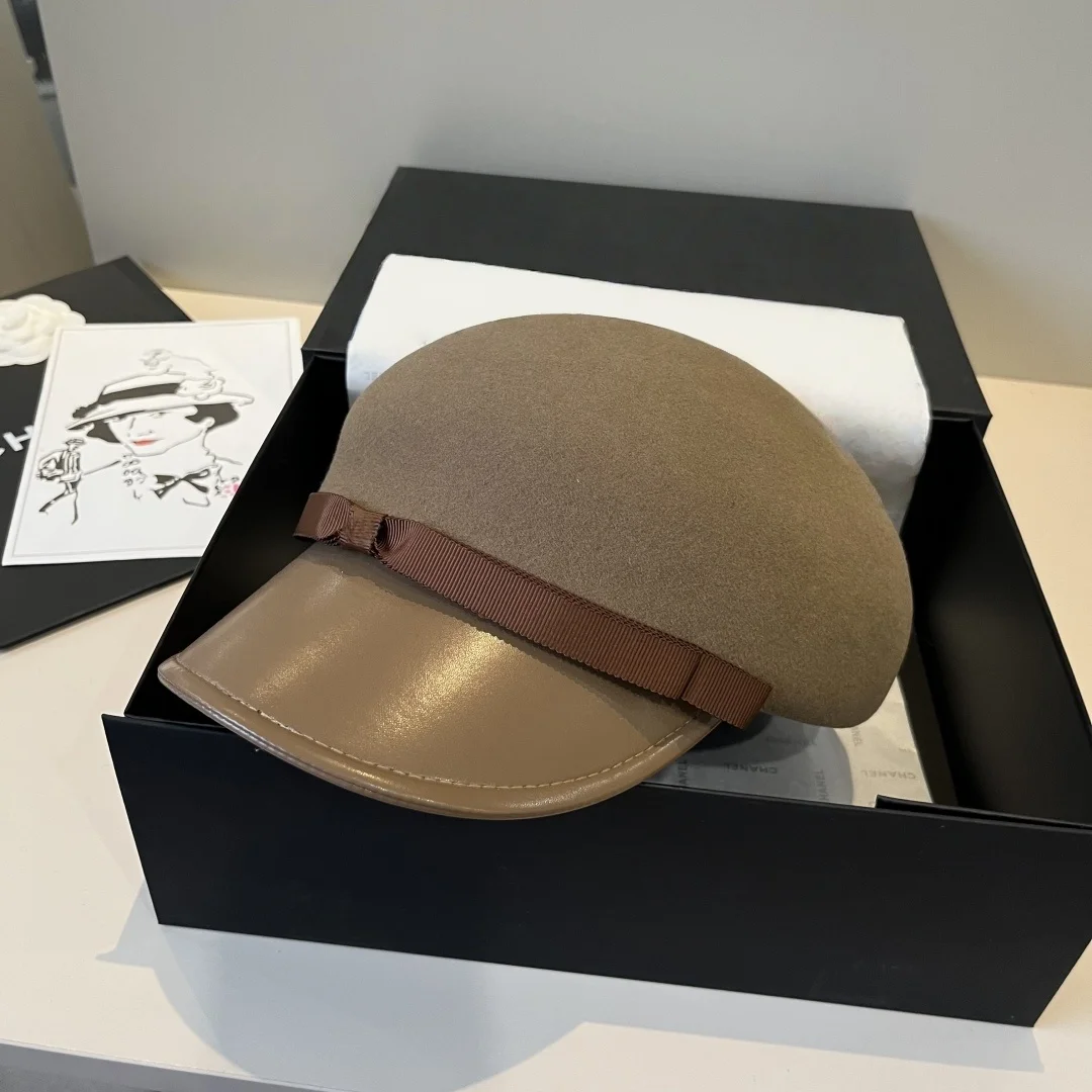 

2025 New 100% Wool Beret Cap 57cm Head Circumference Chic Gift for Her Premium Headwear Autumn Winter Seasons Quality Fashion
