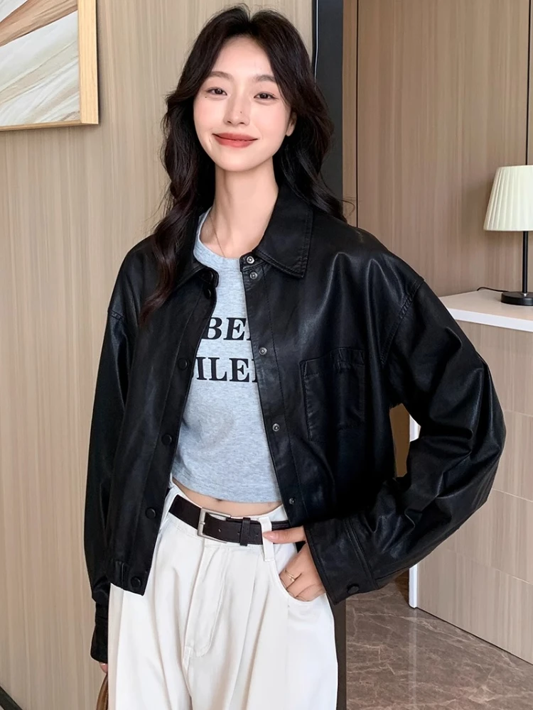 Lässige kurze Jacken aus echtem Leder für Damen, Frühling und Herbst 2022, neuer High-End-Vintage-einfacher, weicher, schwarzer Mantel aus echtem Schaffell