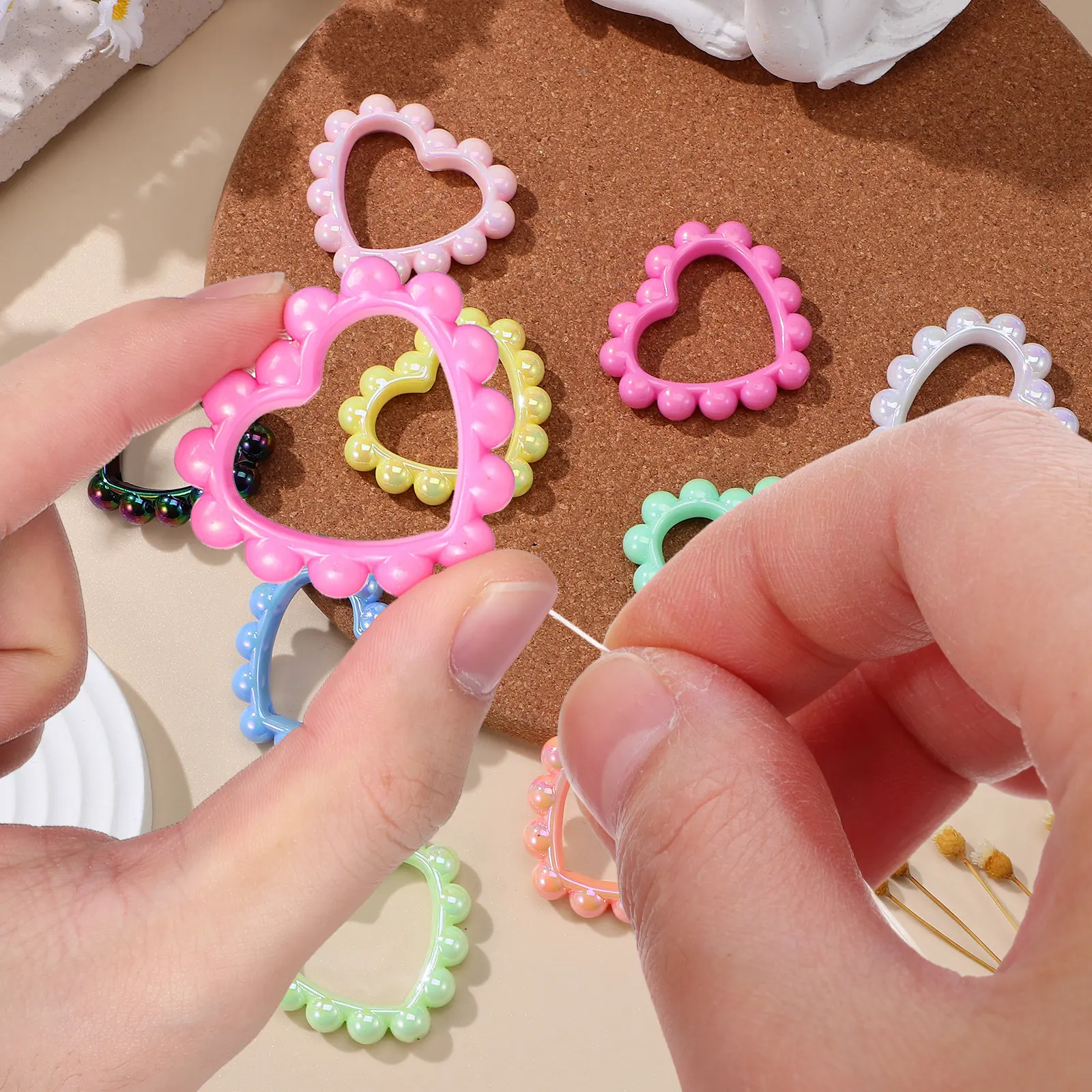 18Pcs Heart-Shaped Acrylic Focal Frames for DIY Jewelry Making – Keychain, Necklace & Bracelet Craft Ornaments