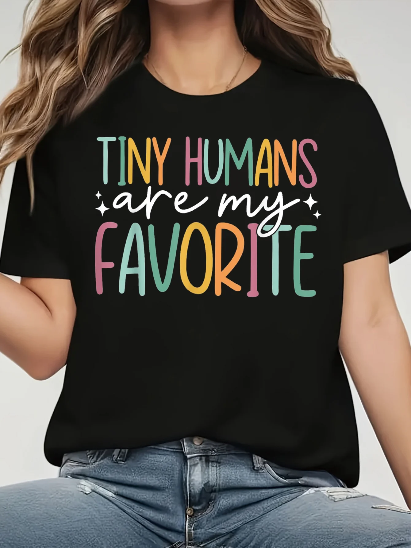 Tiny Humans Are My Favorite Damen-T-Shirt mit Rundhalsausschnitt und kurzen Ärmeln, modisches Grafik-T-Shirt für Damen