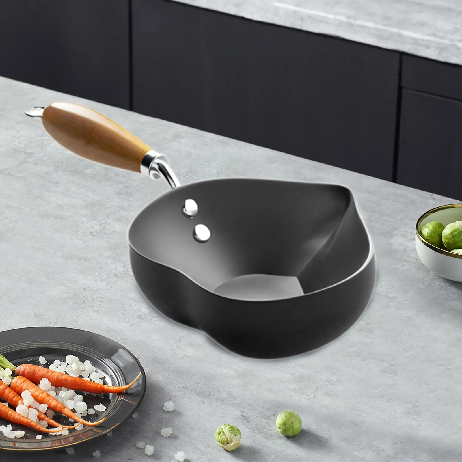 Mini Hot Oil Pan Pouring Oil Pot Iron Practical Nonstick Pancake Pot Mini Frying