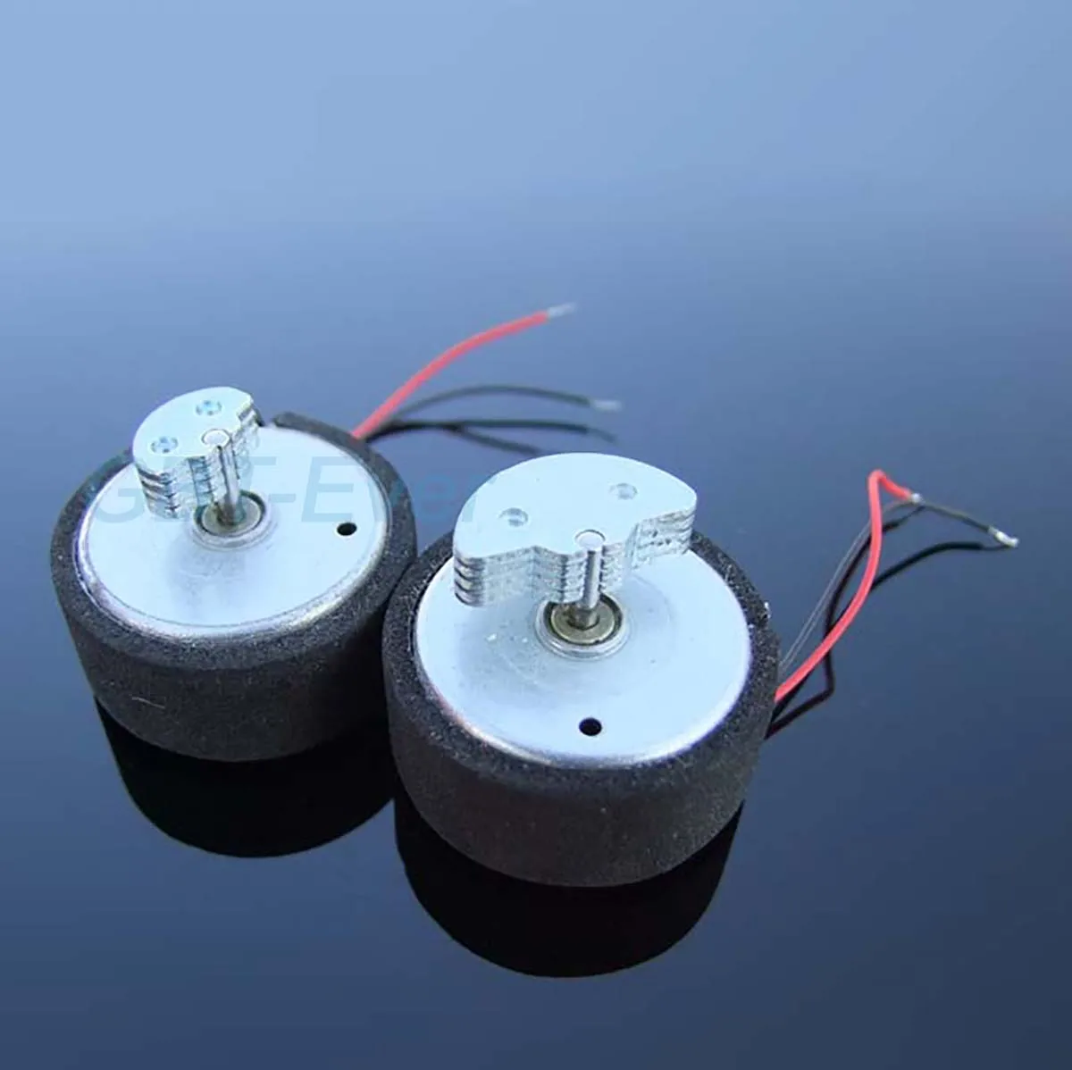 1Pc 300 Vibration Motor DC Motor with 3/4 Pieces Vibrating Heads Massager Vibration Motor 3~6V Eccentric Wheel Massage Vibration