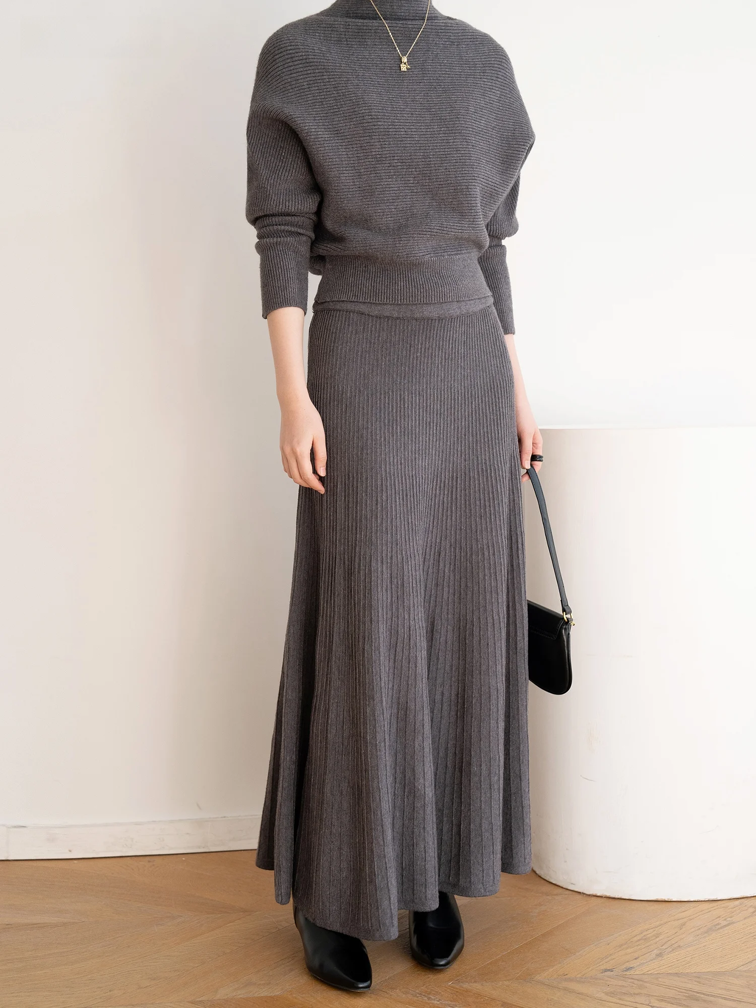 

Elegant Knitted Set Women's Autumn Winter High Neck Sweater High Waist Skirt Casual Two-Piece Suit Soft Cozy Fashionable