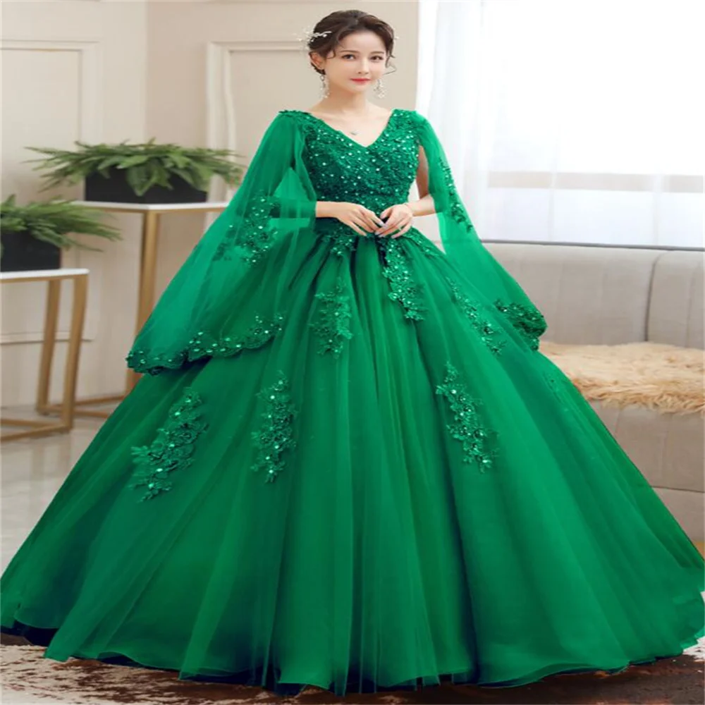 Vestido de quinceañera de lujo, con cuentas doradas, amarillas y verdes, con cuello en V, de manga larga, para cumpleaños y noche, 4020