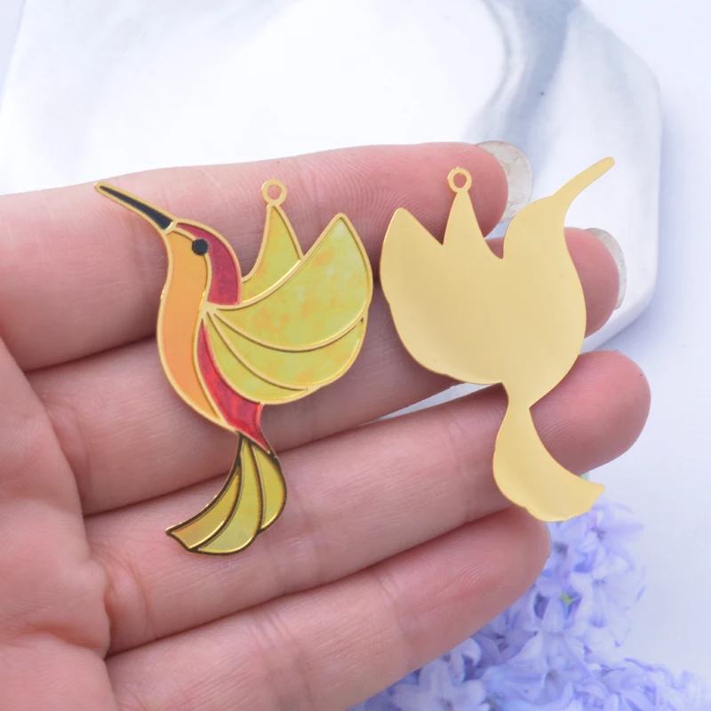 6 Stück AD3349 Neues Design Messing Vergoldete Bunte Kolibri-Anhänger Bemalte Niedliche Tieranhänger Schmuck Ohrring-Zubehör – Detail 9