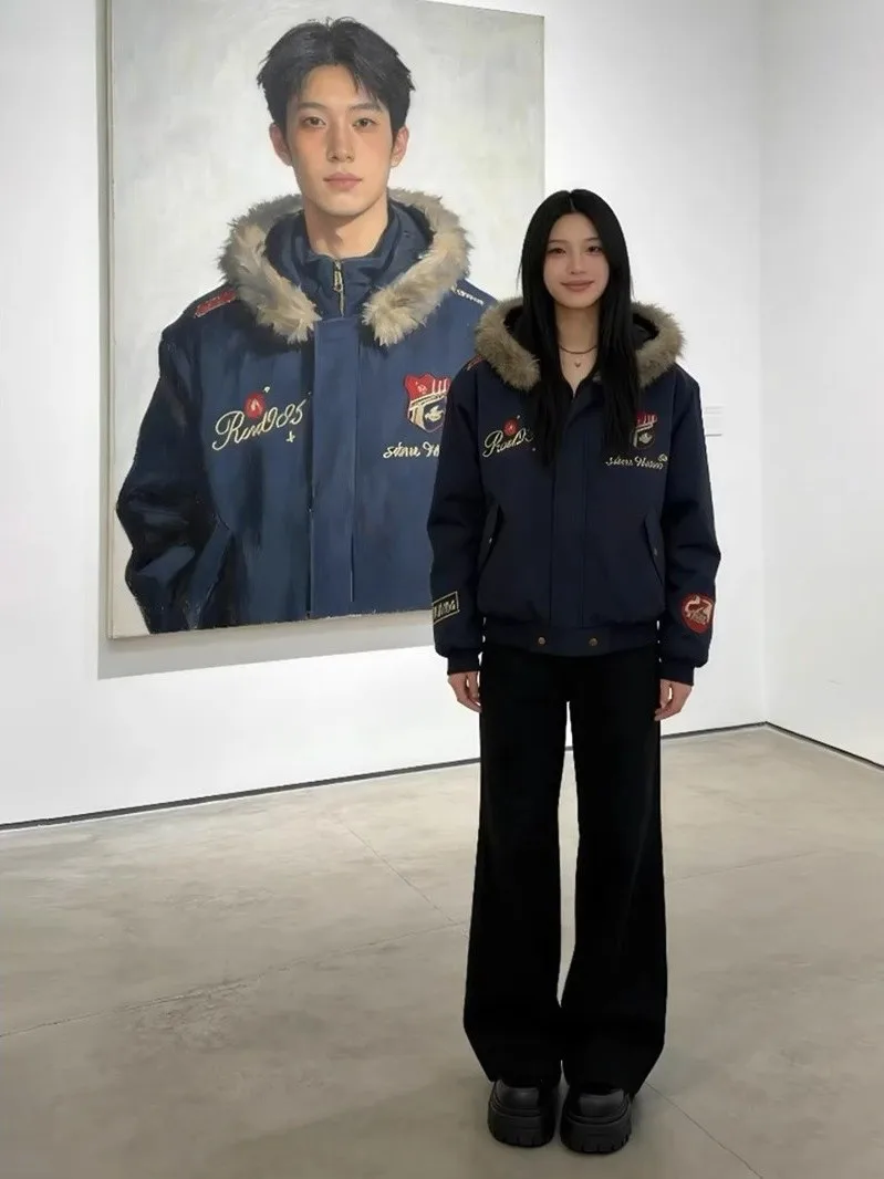 

Thiened Cotton Jaet with Hood And Embroidered Bae Men's Winter Coat Warm Big Fur Collar Street Sle Casual Outerwear