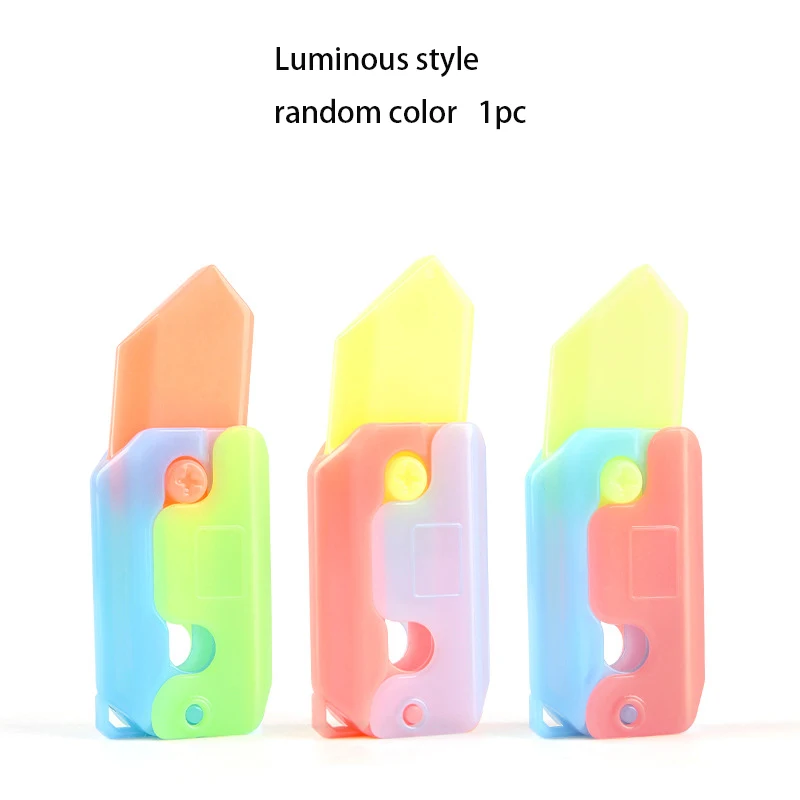 3D Printed Model Gravity Small Radish Knife Gun Non-firing Luminous Knife Water Gun Pendant Decompression Toy Push Card Gift