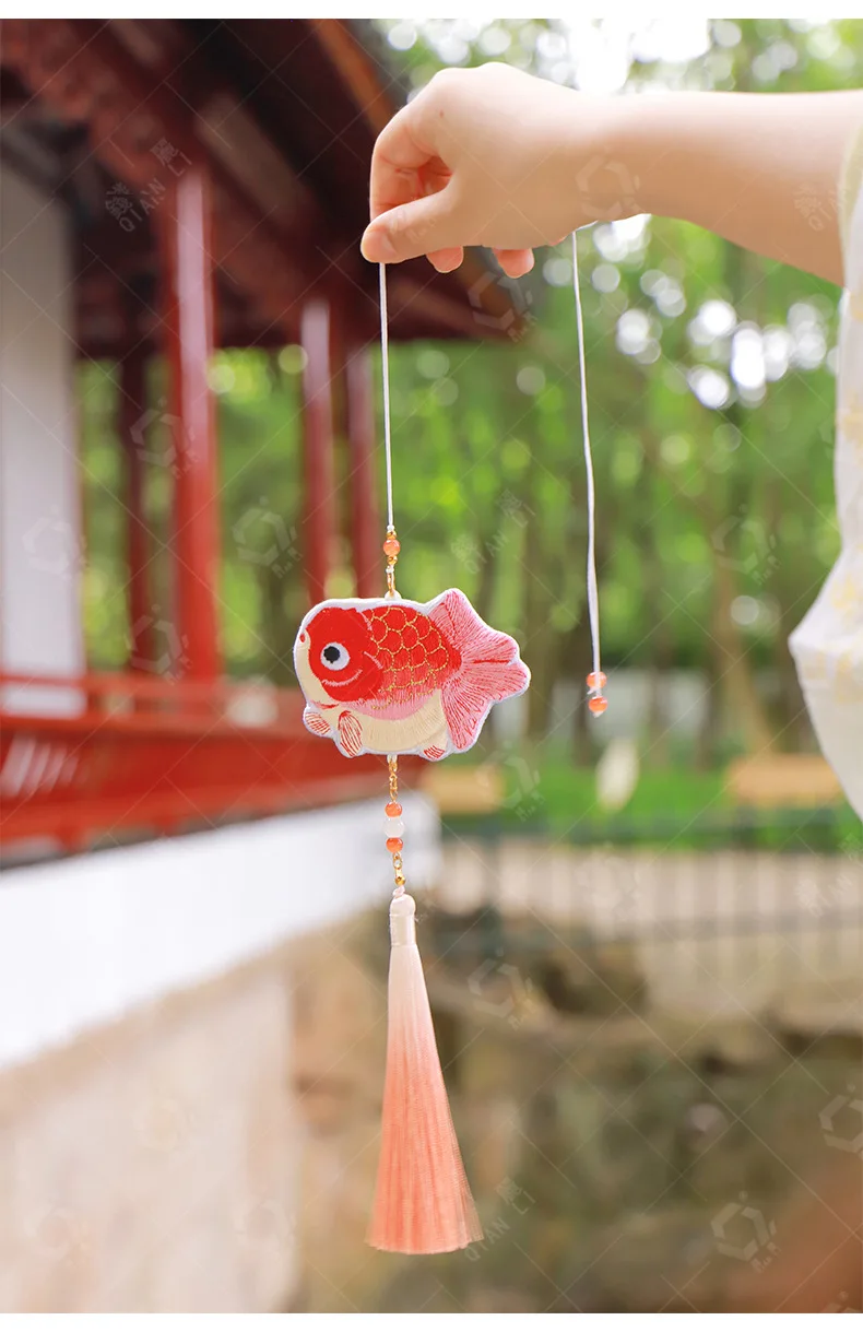 Sachet de cou de poisson rouge brodé, pendentif chat porte-bonheur, accessoires Hanfu, pendentif audipendant