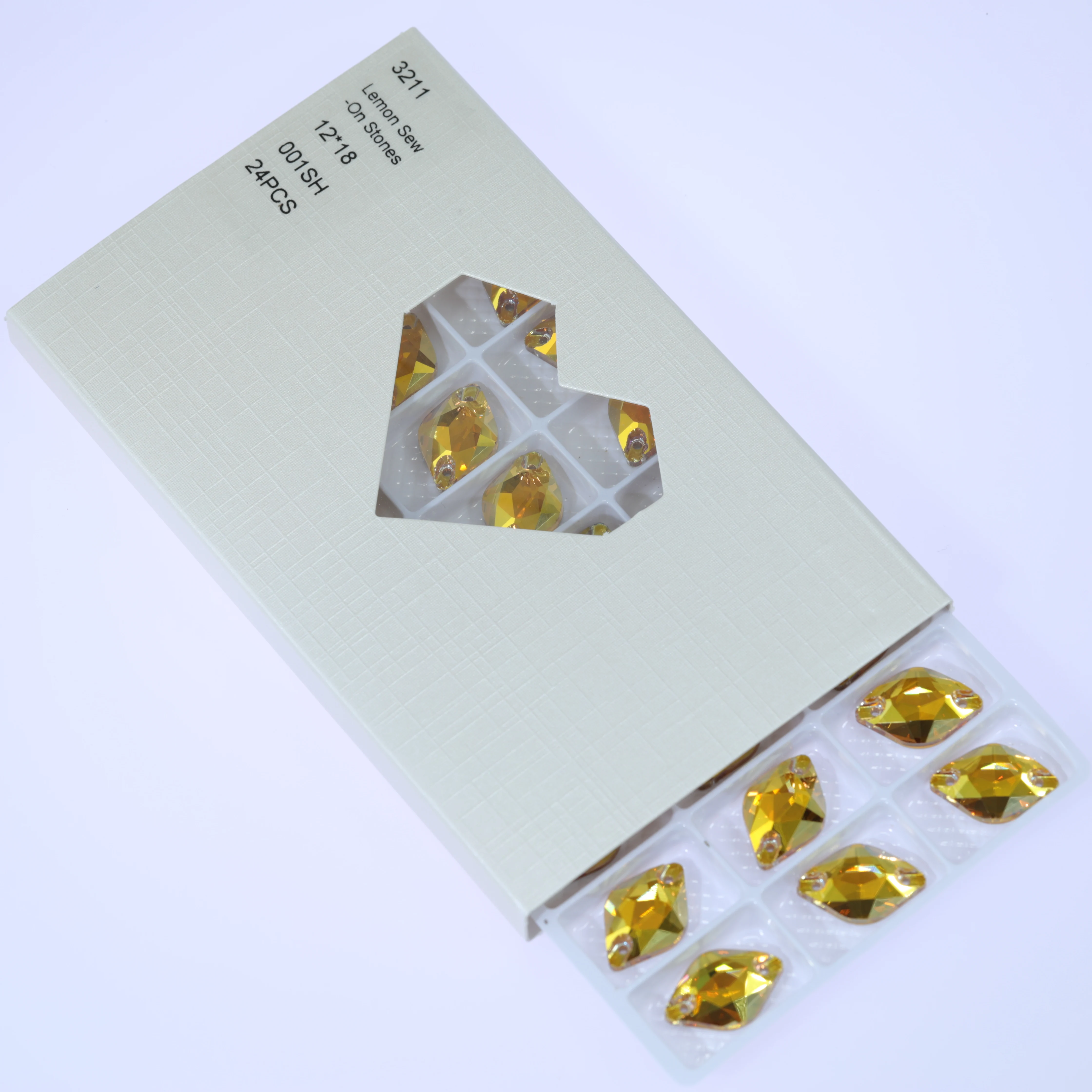 Funkelnde Strasssteine, weiß beschichtet, Zitronenform, zum Aufnähen, 3211 Premium-Glaskristall für Nagelkunst, Kleidung, DIY, Taschen, Schuhe, Zubehör. – Detail 6