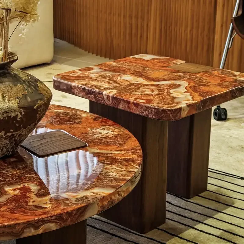 ชุดโต๊ะกาแฟหินอ่อนทรงกลมดีไซน์เนอร์สีแดงมรกตสไตล์อิตาลีสุดหรู พร้อมสีแดงเข้มสำหรับตกแต่งห้องนั่งเล่นระดับพรีเมียม