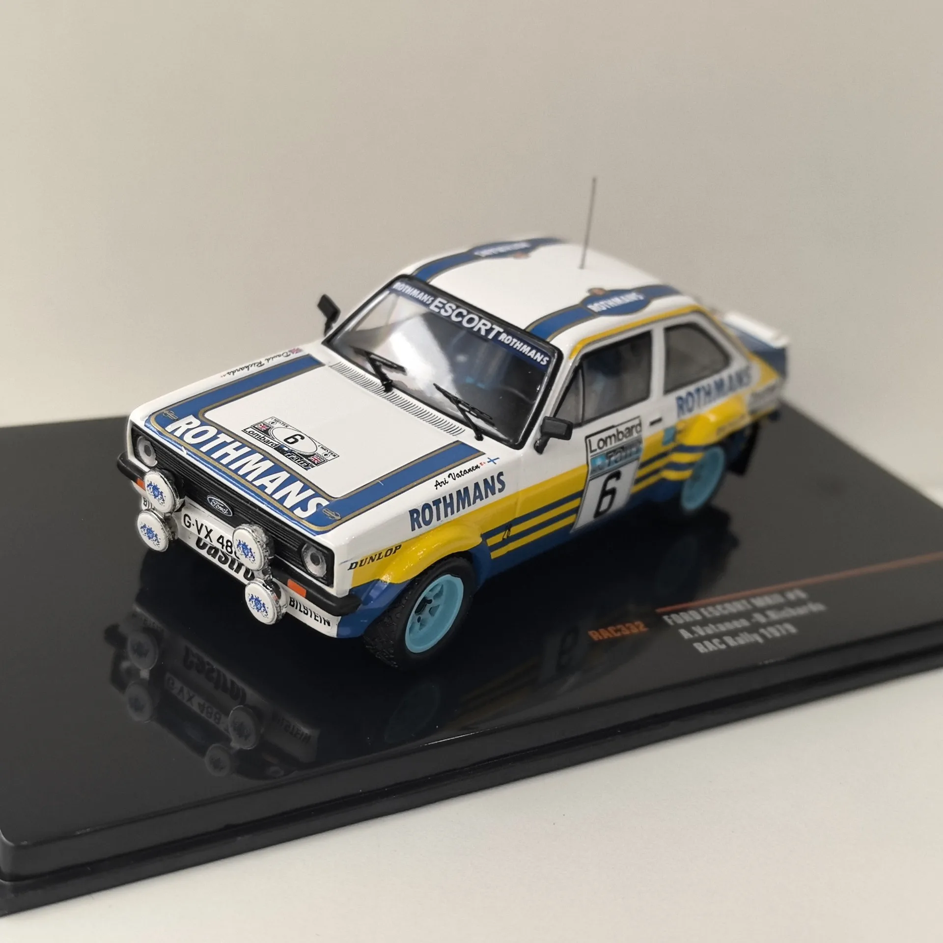 Diecast IXO 1/43 Scale FORD ESCORT MKII 1979 Ford Alloy Car Model Collectible Toy Gift Souvenir Display Ornament