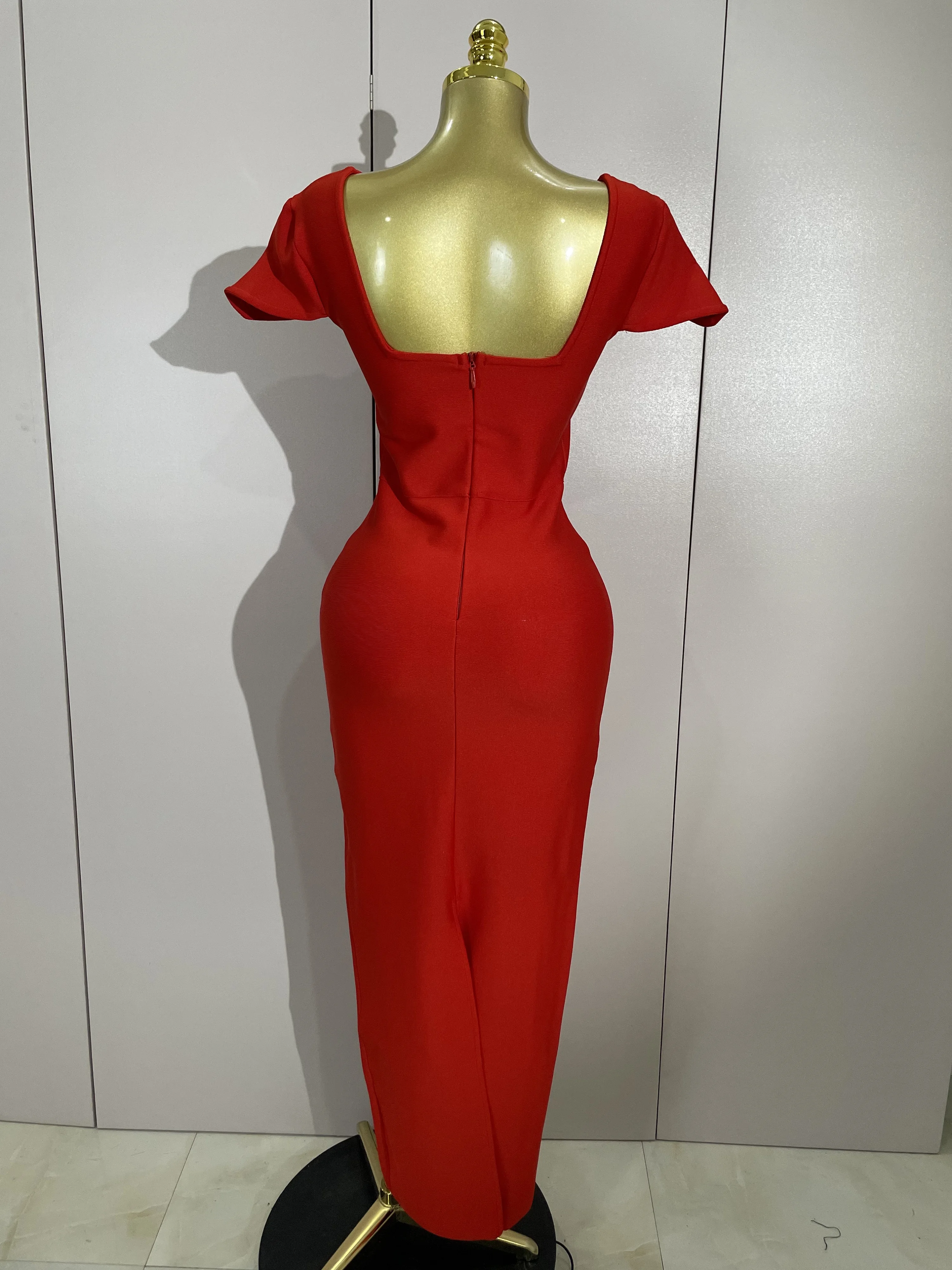 Sukienki damskie na wieczór, studniówkę, do klubu, luksusowe, na urodziny, seksowne, z kwadratowym dekoltem, elastyczne, bandażowe, długie, eleganckie, celebryckie, 2025