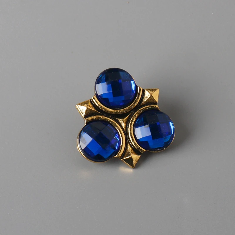 Zeldas Hylian درع بروش دبابيس قناع ماجورا الأحجار الروحية ماستر السيف شارة دبابيس التلبيب دبوس الجينز حقيبة قميص مجوهرات