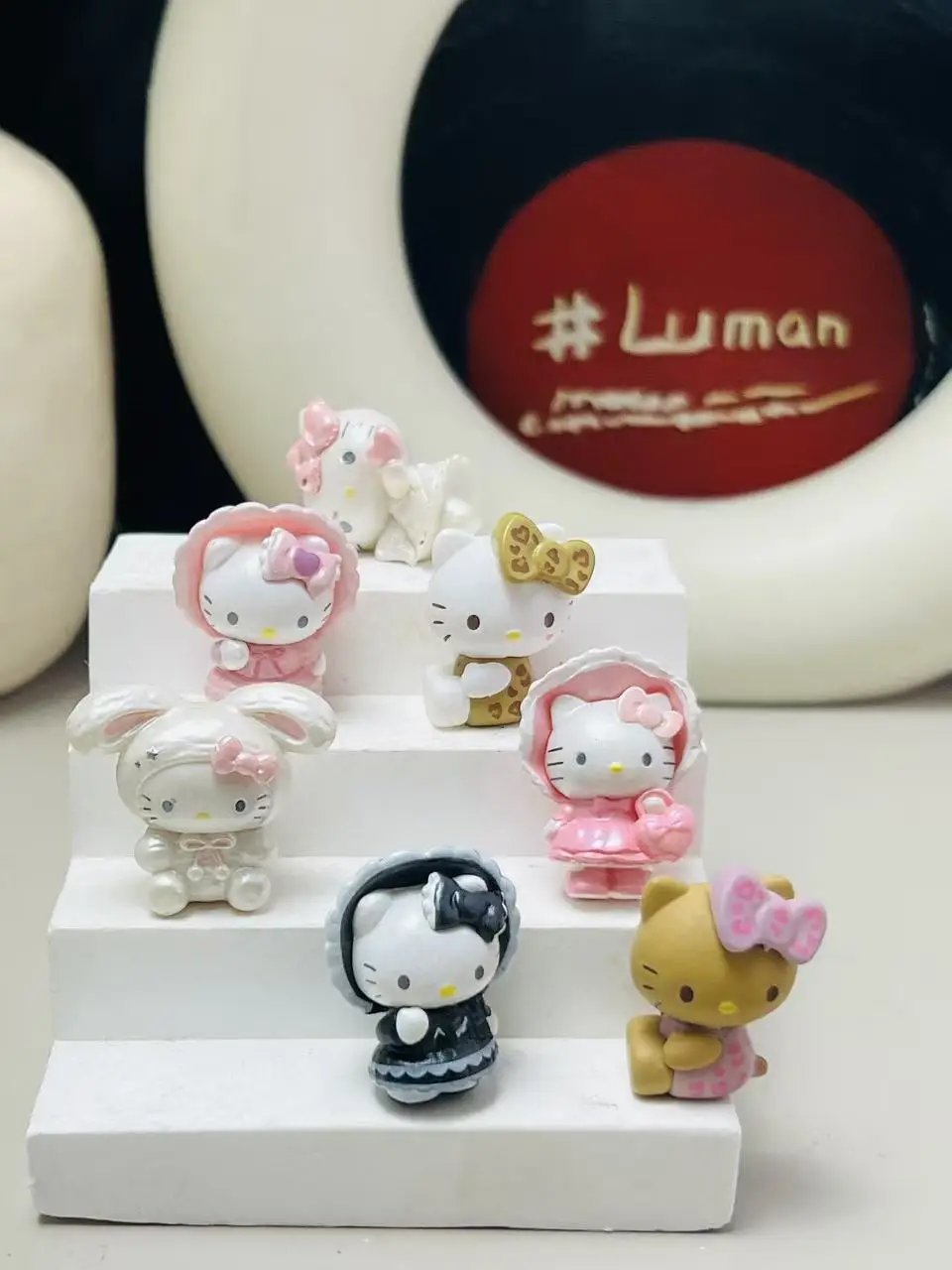 

Аниме для куклы HelloKitty, креативные украшения для кукол из ПВХ «сделай сам», поделки, элитные настольные украшения для рождественских подарков