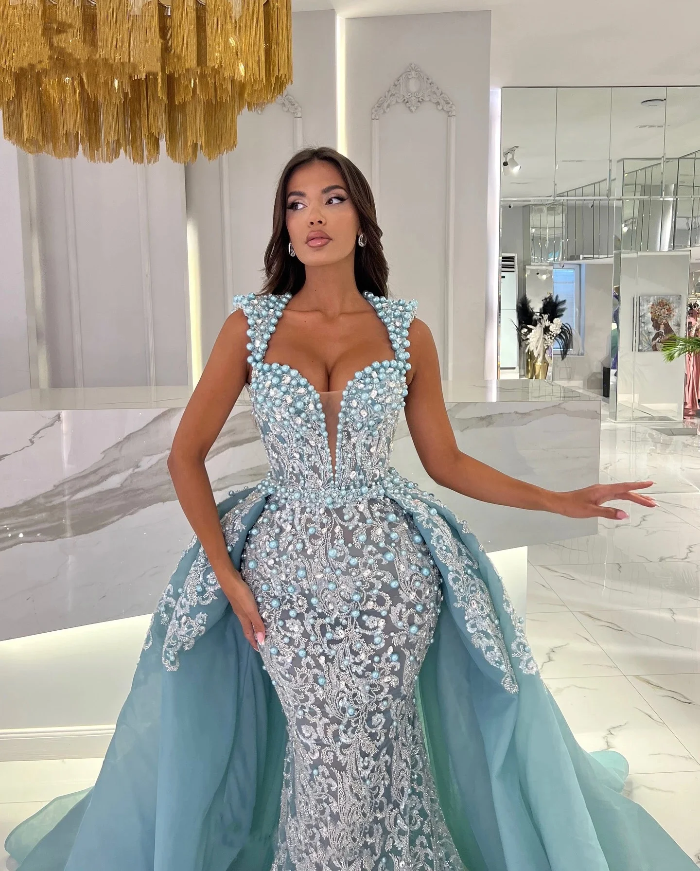 Luxury Evening Dresses Pearls Beading Prom Gown Sequins Party Dress Detachable Train Illusion Customized Vestidos de noche