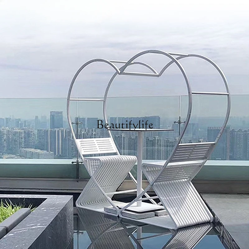 Villa outdoor creative heart-shaped card seat combination scenic bird's nest leisure furniture new