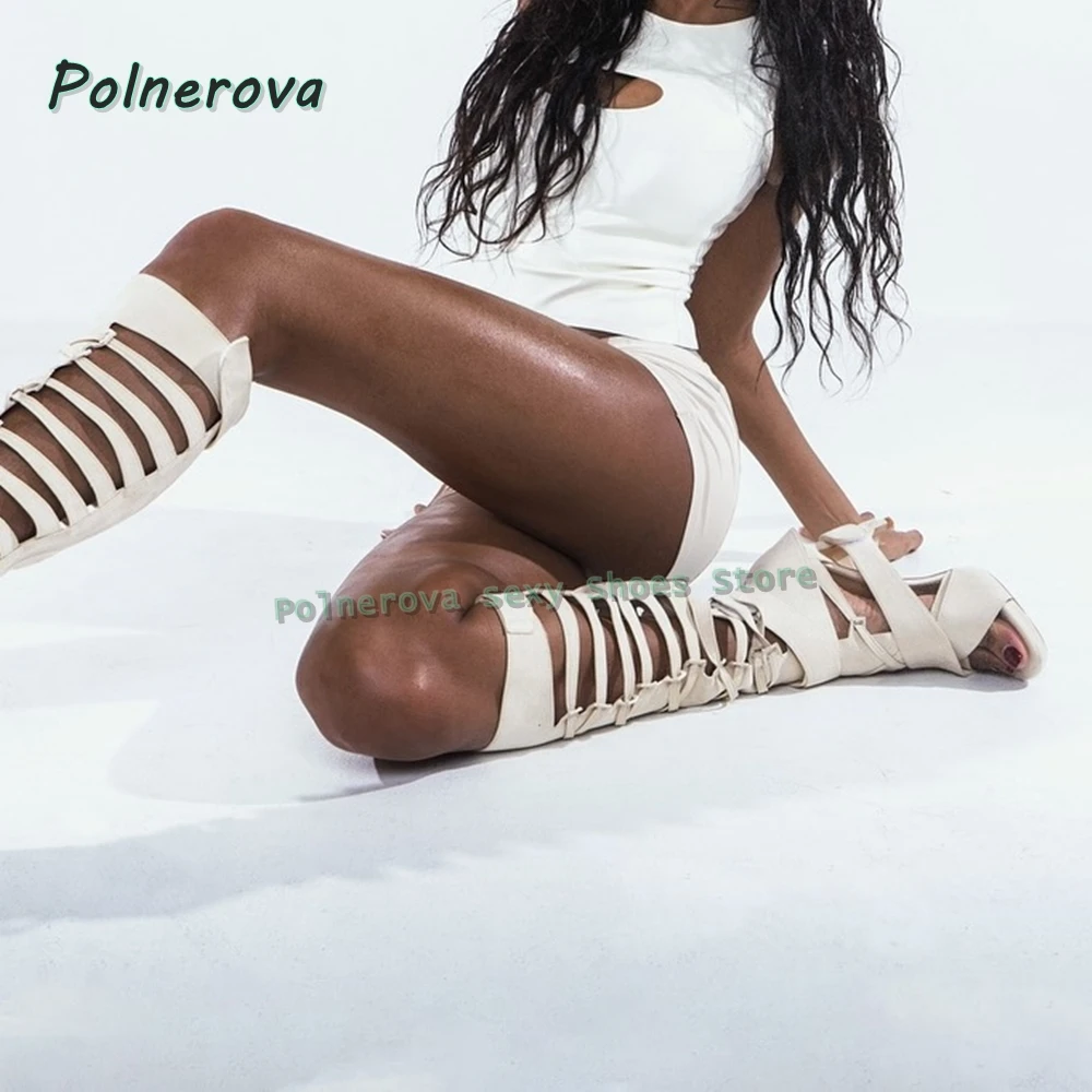 الأبيض اللمحة تو أحذية الصيف 2026 الوافدين الجدد اللمحة تو خنجر قطع مشبك مثير حار فتاة حذاء برقبة للركبة أحذية الحفلات الاتجاه