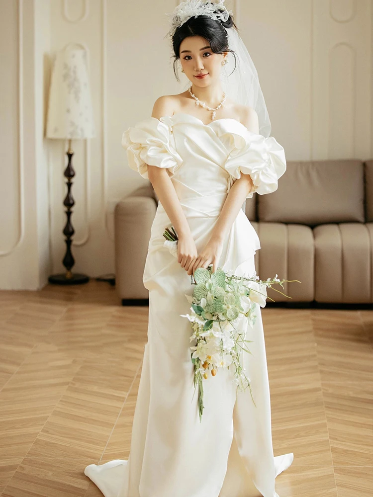 

Ele Satin Wedding Dr Simple Bridal Gown Fi Tail White Welcome Ceremony Dr for Young Women in Their Early Twenties