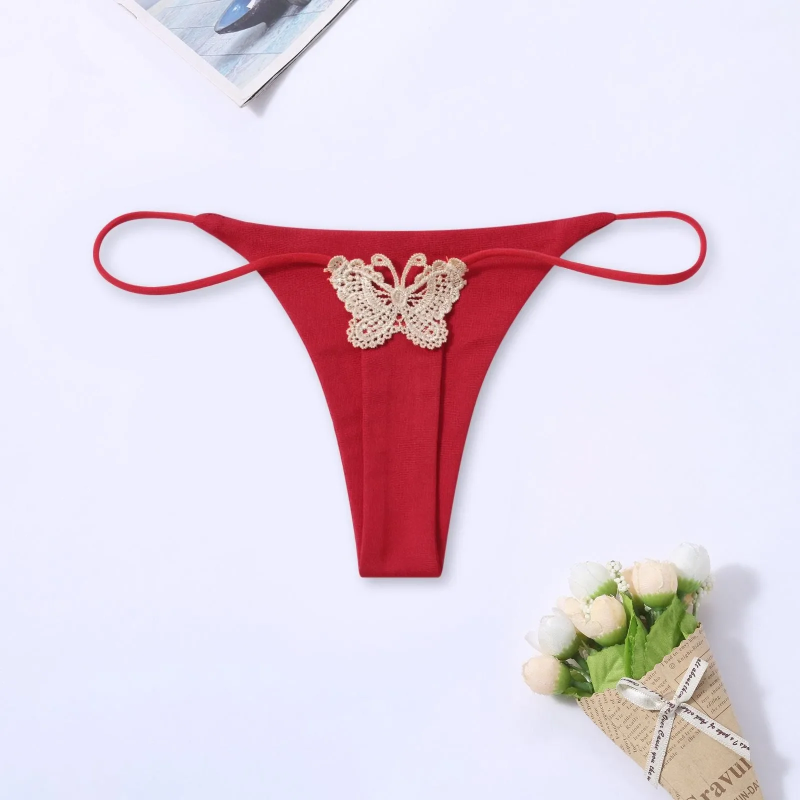 

New Simple Fashion Seamless Strap Thin Butterfly Embroidery Comfortable Cotton Breathable Low Waist Thong Women's Underwear