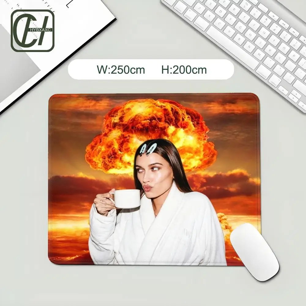 Funny Meme H-Haylie Bieber Mouse Pad Small Size Gaming Mouse Pad Gamer Company Keyboard Mouse Mat Carpet Computer Desk Mat XAXC