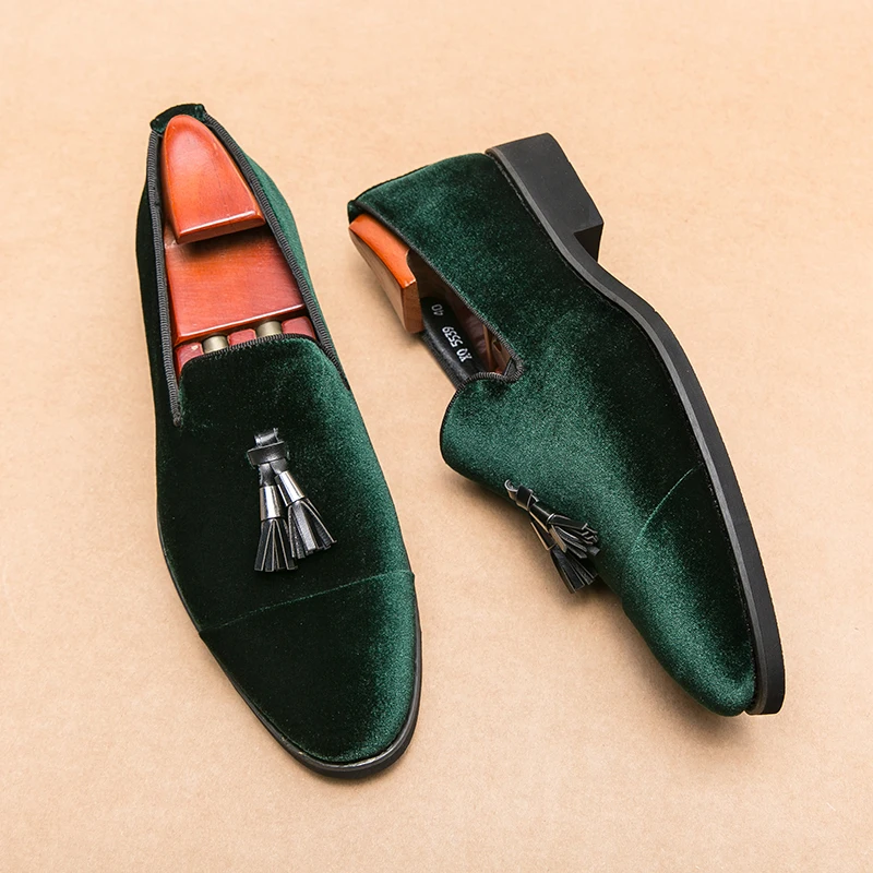 Korean Style Corduroy Slip-On Loafers Men's Shoes Nightclub Fashionable Large Size Casual Leather Shoes Wear-Resistant Rubber...