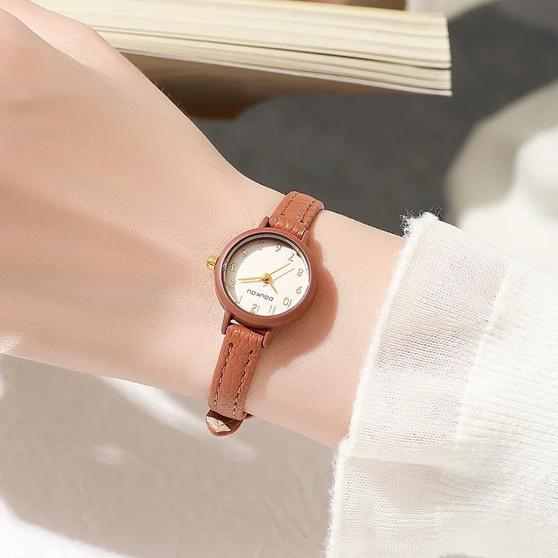 

Простые женские часы, маленькие круглые кварцевые часы с ремнем для девочек, наручные часы, женские часы Reloj Para Mujer часы женские наручные