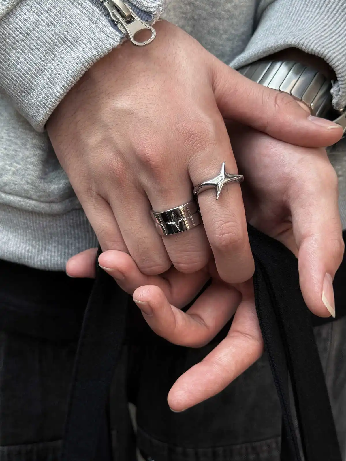 Titanstahl-Sternenring für Männer und Frauen, breites Band, Unisex, Hip-Hop, Punk, Streetwear, Statement-Schmuck, neues Kpop-Geschenk – Detail 4