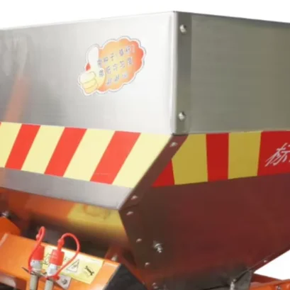 Wysokiej jakości, w pełni mechaniczny rozsiewacz nawozów i nawózków, wysoka produkcja, maszyny rolnicze do produkcji paszy dla zwierząt.