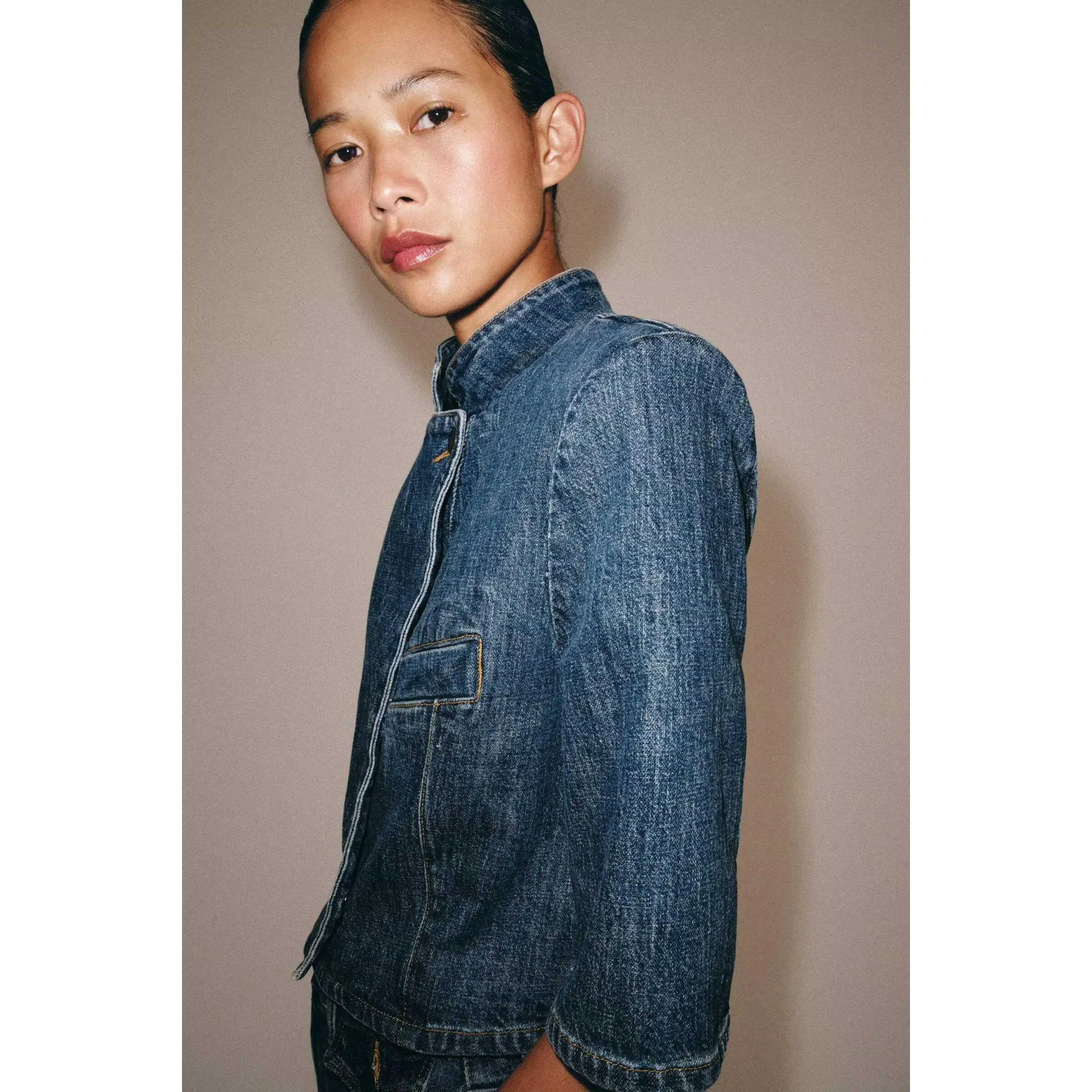 Casual Style Stand Collar Short Jeans Jacket Versatile Quality New Women's Fashion Outerwear Polyester Fiber Button Closure